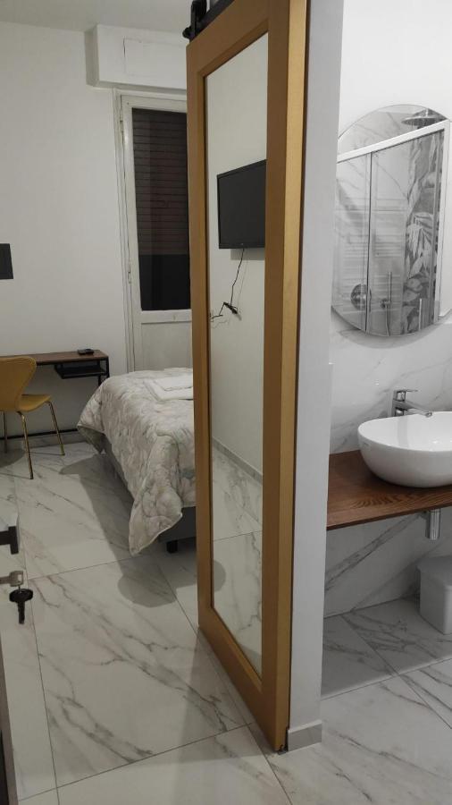 B&B Alle Mura Di San Giovanni Рим Экстерьер фото